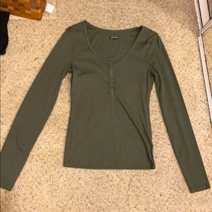 Green long sleeve top